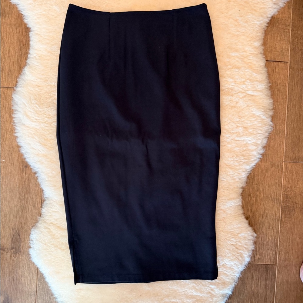 Chic Black Pencil Skirt